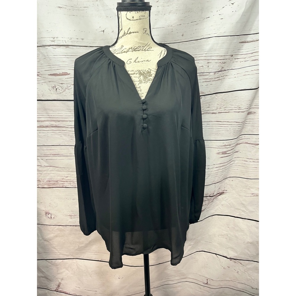 Torrid Black Georgette Puff Long Sleeve V-Neck Button Blouse Size 00 M/L